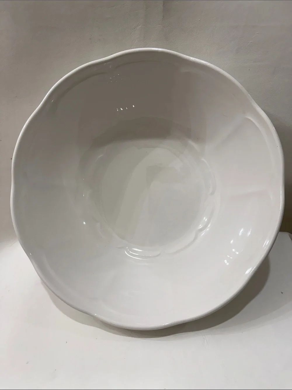Cosmet Italy Ceramiche Large White Scalloped Ceramic Serving Bowl 13 In X 5 in